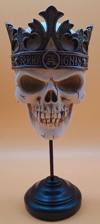 Aufsteller „Schädel-König“