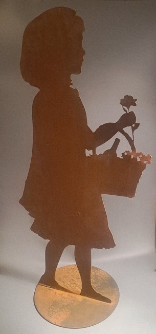 Rostfigur Rotkäppchen